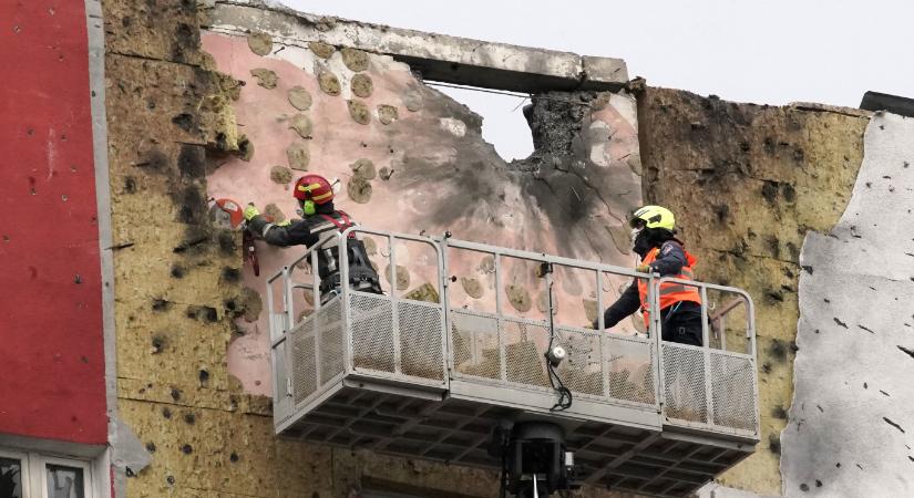 A Duma határozatot hozott, ami felszólítja Putyint, hogy „Oresnyikkel” torolja meg a mai ukrán támadást