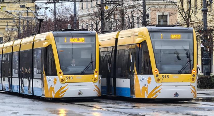 Lassabb villamosközlekedésre számíthatunk a Kossuth téren Debrecenben