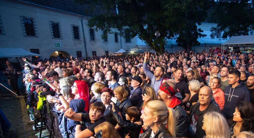 Vármeeting Nemzetközi Motoros és Rockfesztivál 2025 Sárvár