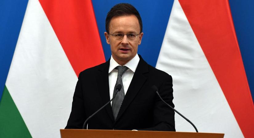 Szijjártó Péter: Dróntámadás miatt fel kellett függeszteni a kőolajszállítást a Barátság vezetéken