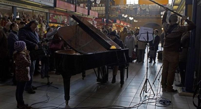 Aluljárókban, kórházakban, iskolákban is felcsendülhet Bach muzsikája