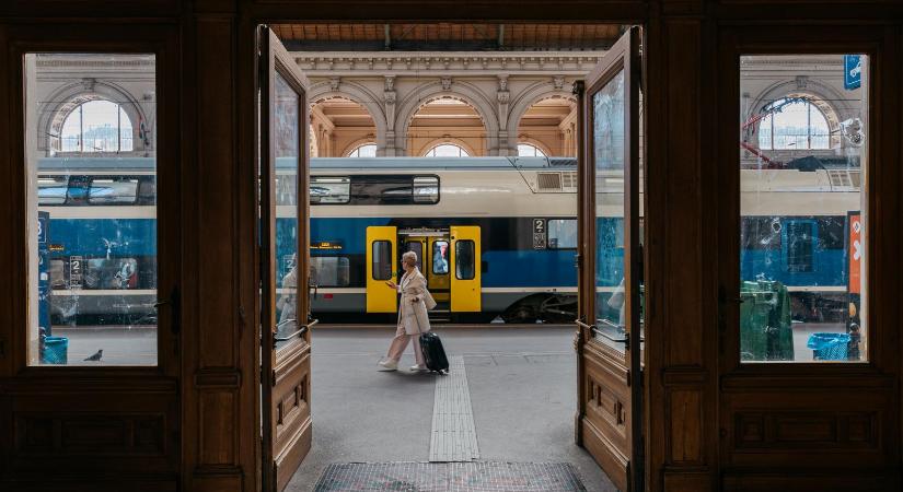 Tenderben sem tartja a menetrendet a MÁV, úgy tűnik, a legnagyobb NER-cápák miatt ír ki új pályázatot a pályaudvarok hasznosítására