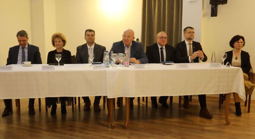 Civilek, polgármesterek, politikusok – nagy találkozó Zalacsányban (galéria)