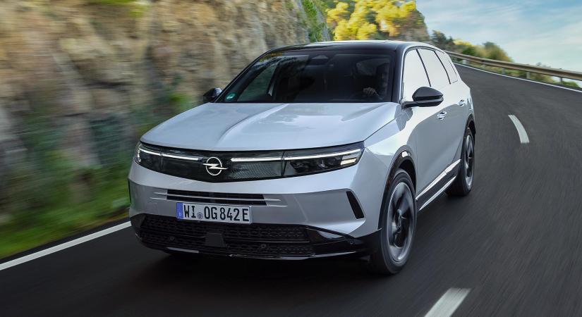 Talán ez ma a legjobb Opel – Grandland plug-in hibrid-vezetés