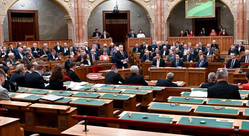 Benyújtották a legújabb alaptörvény-módosítást, ezek a legfontosabb pontok