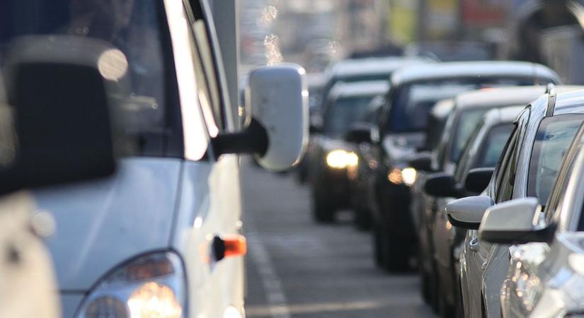 Sávlezárásokra kell számítani a sztrádán