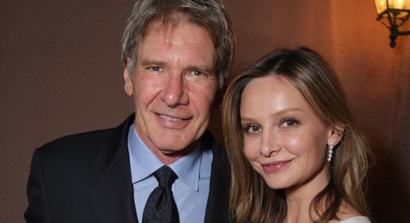 Ráismersz Calista Flockhartra? Szavak sincsenek rá, hogyan fest Harrison Ford 60 éves felesége smink nélkül - Fotó