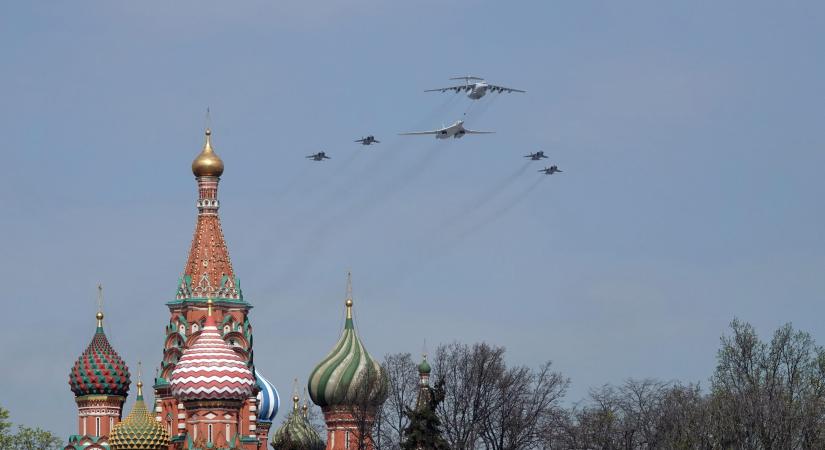 TU-160-osokkal demonstrál erőt Oroszország