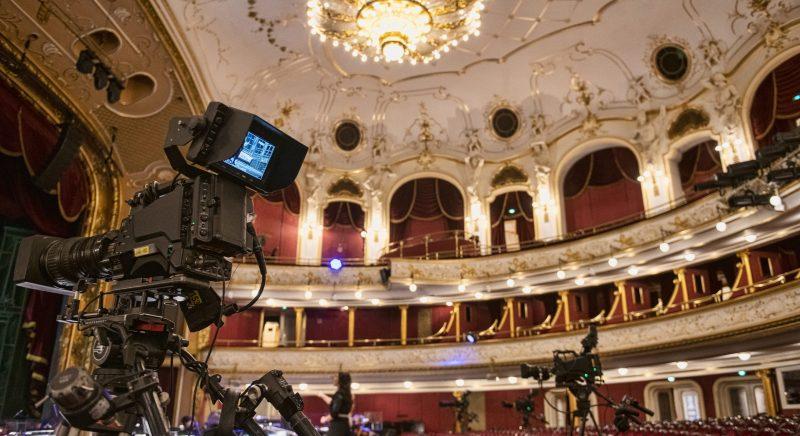 Közel 50 ezren láthatták az Operettszínház Újévköszöntőjét – Itt az új online műsor