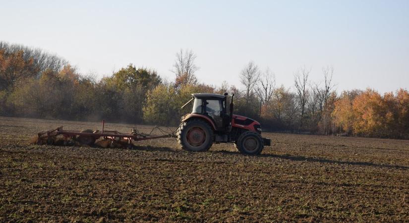 Megkezdődött a munka a földeken - A tavaszi rajt küszöbén