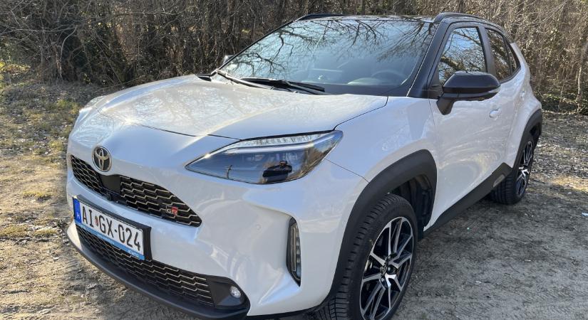 Teszten Európa kedvenc Toyotája: letaszíthatja a trónról a Vitarát Magyarországon az új Yaris Cross?