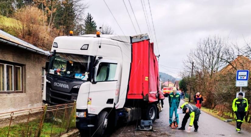 SÚLYOS BALESET: Elgázolt egy nőt egy részeg kamionos