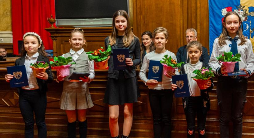 Kiváló teljesítményeket értek el a jó tanuló, jó sportoló vásárhelyi diákok