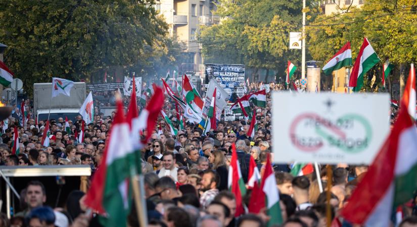 Medián: 9 százalékkal vezet a Tisza a Fidesz előtt