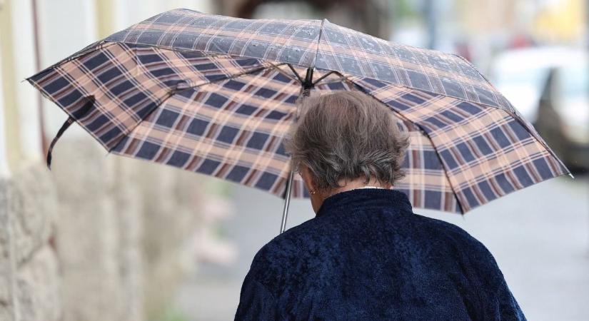 Jelentős fordulatot vesz az időjárás: jön a feketeleves