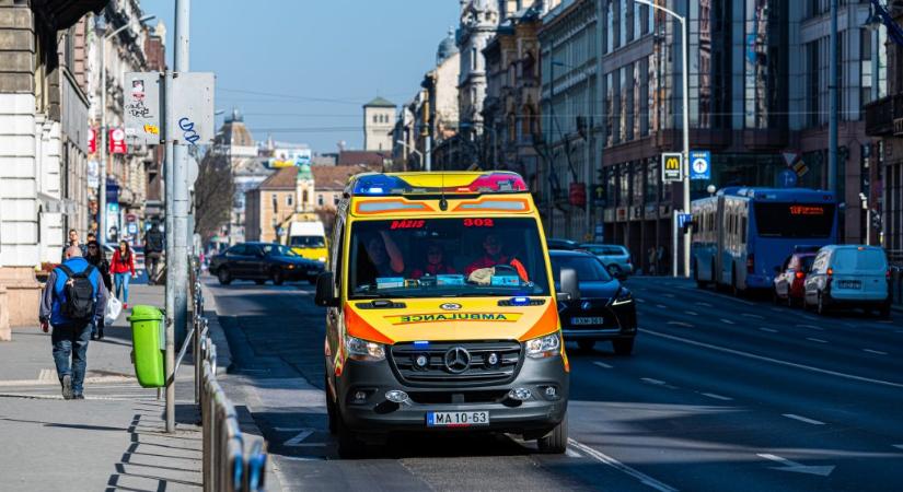 Villamos ütött el egy fiatal nőt Budapesten