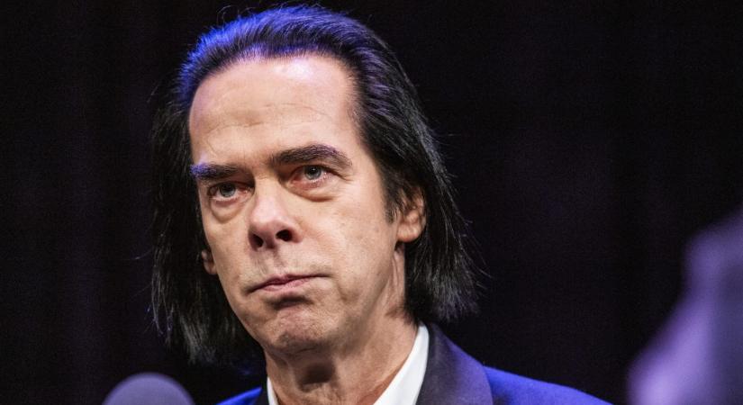 Nick Cave huszonöt éve nevezte hulladéknak a Red Hot Chili Pepperst, most utálatosnak titulálta saját szavait