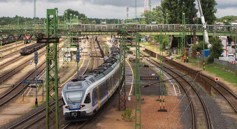 Megint változik a vonatok menetrendje: több járat is érintett