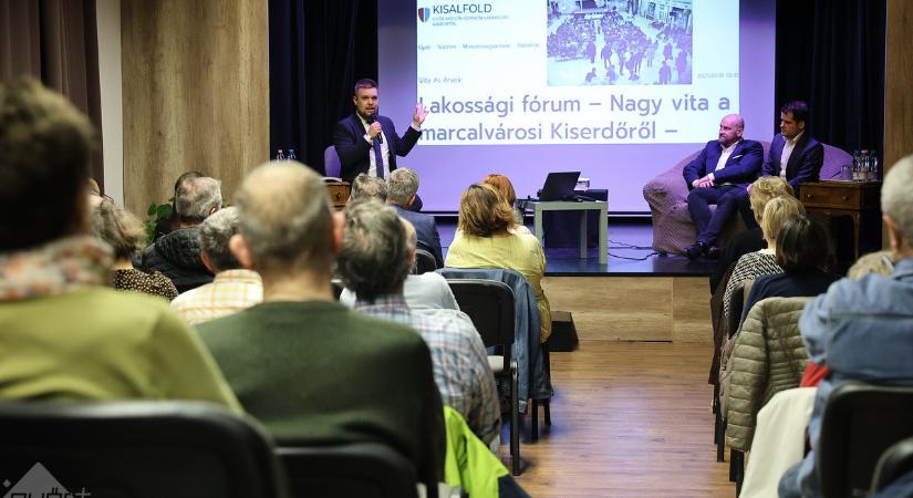 Tisza-pártos rendezvényre hívták fel a figyelmet a polgármester fórumán