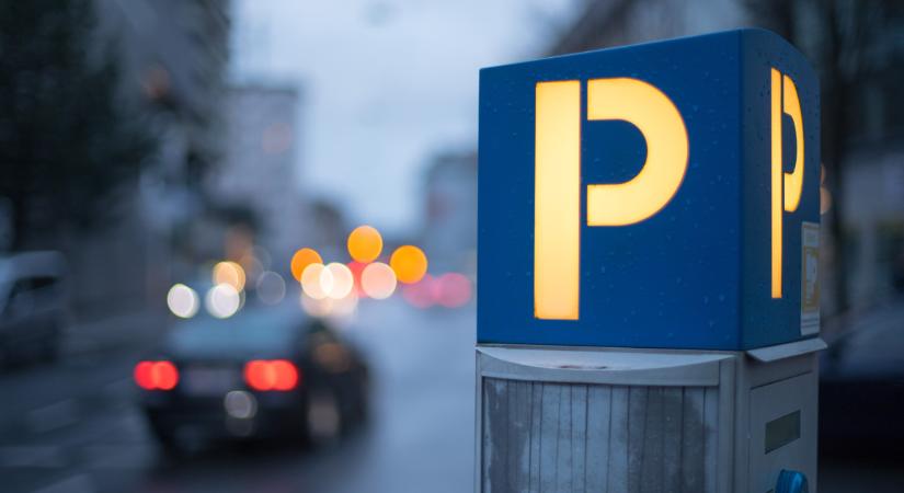 Parkolóautomatáknál lopják el a bankkártyád adatait, félelmetes az új módszer