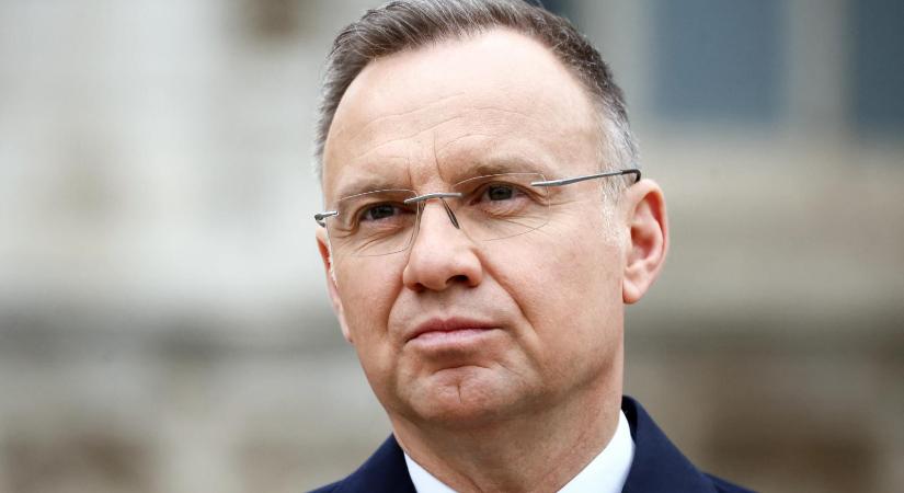 A lengyel elnök az Egyesült Államoknál lobbizik, hogy telepítsenek nukleáris robbanófejeket az országába