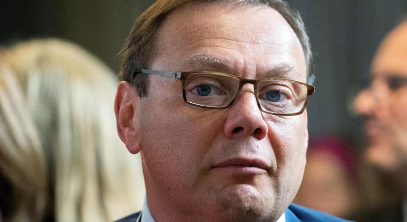 Financial Times: Újabb orosz oligarcha levetetését követeli a magyar kormány az EU szankciós listájáról, hogy ne vétózzon