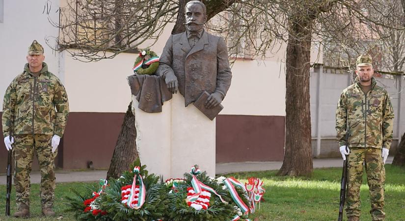 Hajdúhadházzal közösen emlékezett meg a forradalomról Hajdú-Bihar Vármegye Önkormányzata