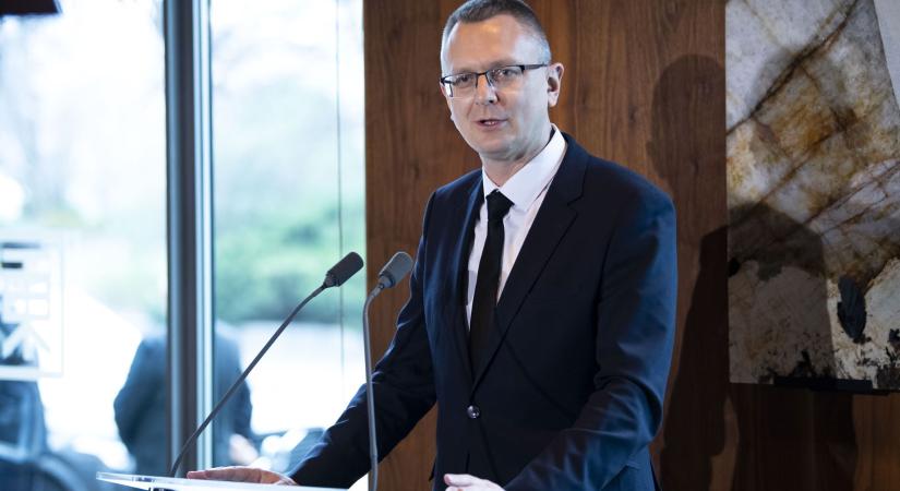 Rétvári Bence: A Kormány kiterjesztette az SZJA-mentességre jogosultak körét, amely így már 1 millió családot érint
