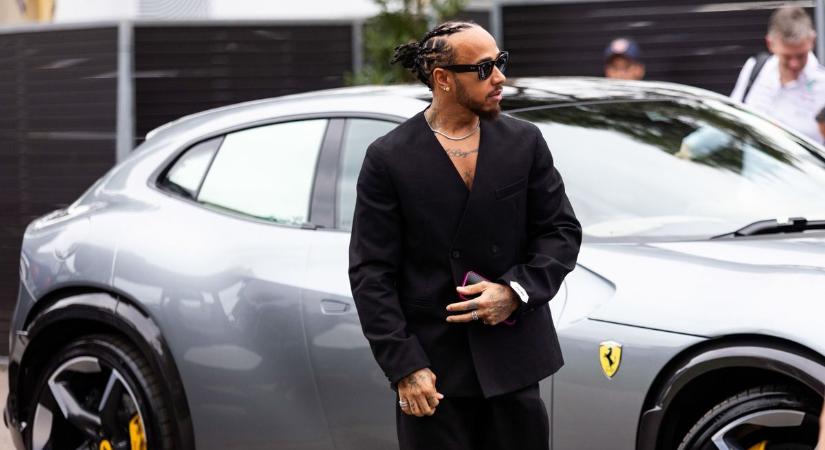 44 webáruház: Lewis Hamilton újból a rajongók kedvében jár