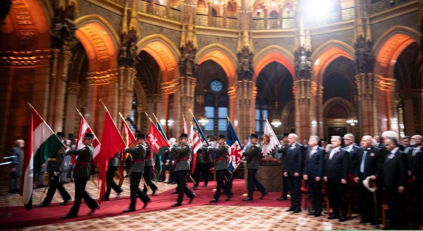 Képeken a Kossuth- és Széchenyi-díjak átadása