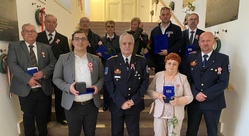 Ők azok, akik önként tesznek mindannyiónk biztonságáért