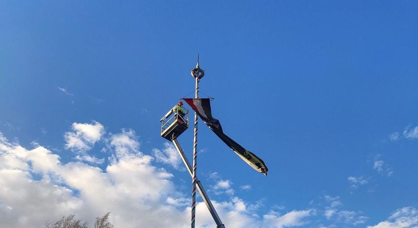 Újból lobognak a magyar színek a vihar után