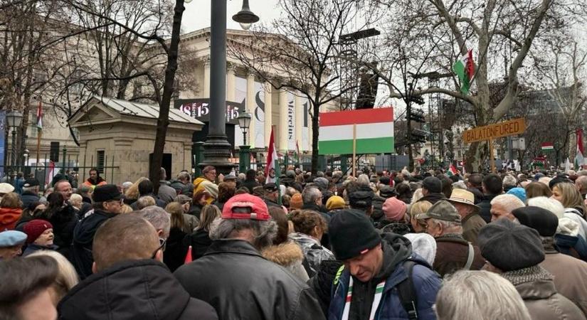 Hajdú-Biharból is sokan részt vettek a fővárosi megemlékezésen – fotókkal, videóval!