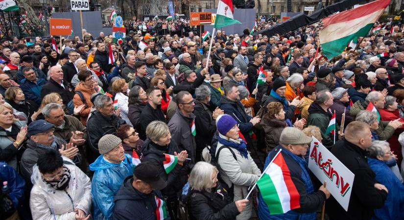 Orbán Viktor: A jövő nem a birodalmaké, hanem a patriótáké és a független nemzeteké