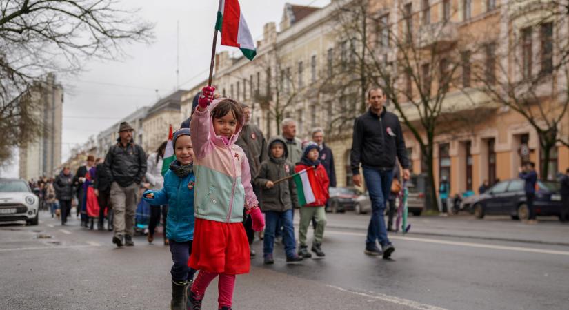 A debreceni masírozás képekben