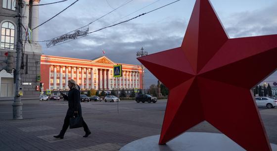 Zelenszkij: Nem igaz, hogy körbezárták az ukrán csapatokat Kurszkban