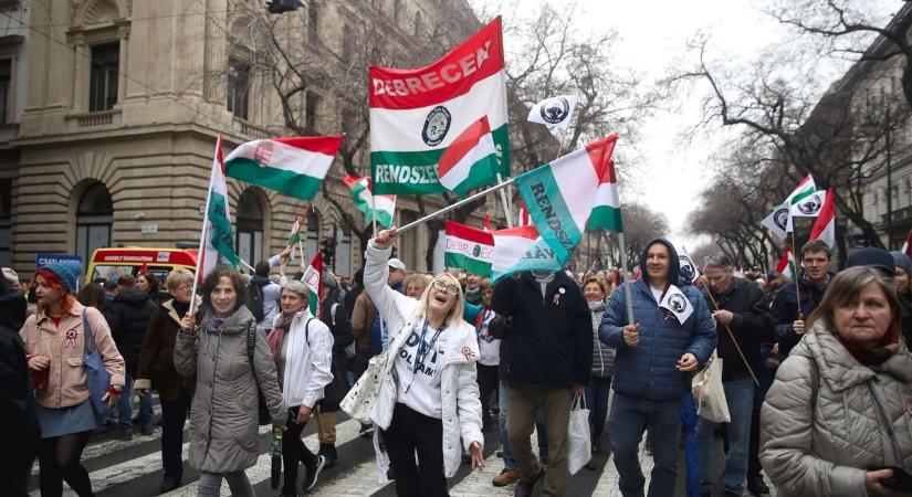 Erőtlen, gyenge, ívtelen – erről szólt Magyar Péter beszéde