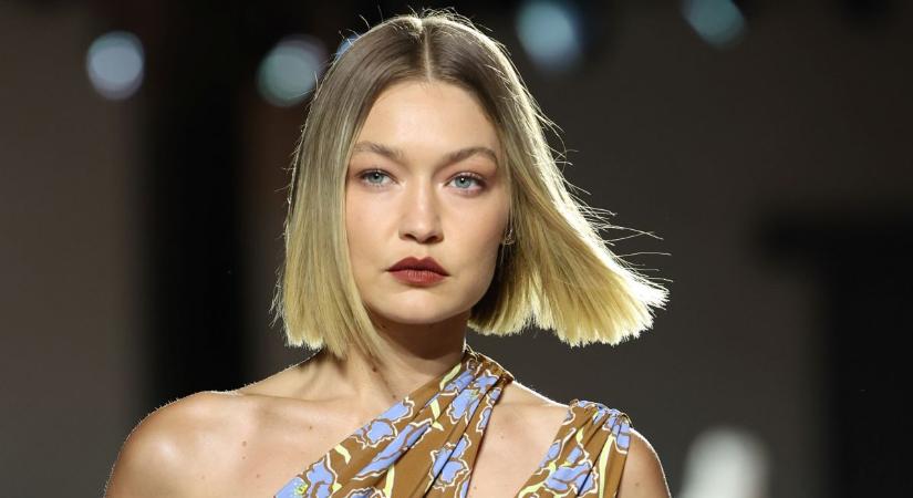 Miért nem mosolyognak soha a modellek?