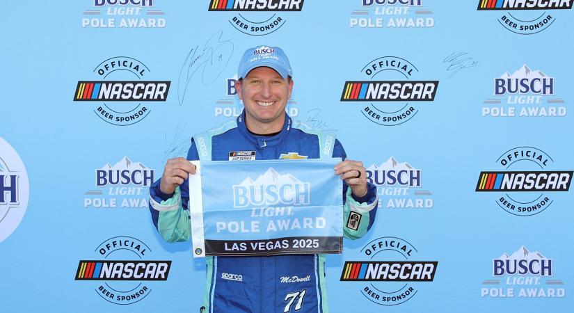 NASCAR: 44 év után újra pole-ban #71, Blaney autót tört, Briscoe sérülten vezet Vegasban