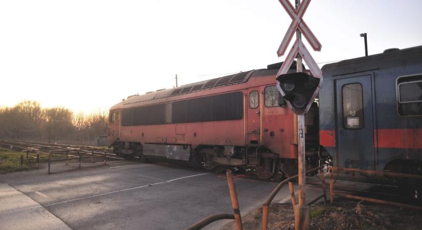 Nem kerültek veszélybe utasok a balatonfüredi mozdonytűznél  videó