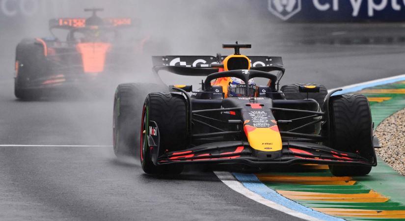 Verstappen szerint megérte kockáztatni, amikor „pánikba” esett a McLaren