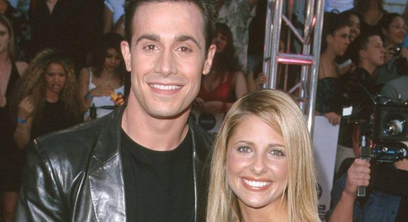 A 2000-es évek legszebb álompárja még mindig együtt: Freddie Prinze Jr. és Sarah Michelle Gellar 23 éve házasok