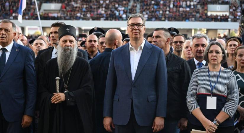 Vučić támogatottsága jelentősen csökkent, minden Milošević bukására emlékeztet