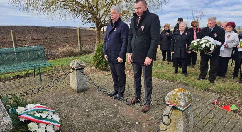 Emlékeztek a hősökre, akik életüket adták a hazáért