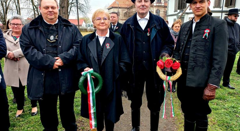 „Hiszünk egy békében élő, kultúrájára, nyelvére büszke, identitásában szilárd magyar nemzetben”