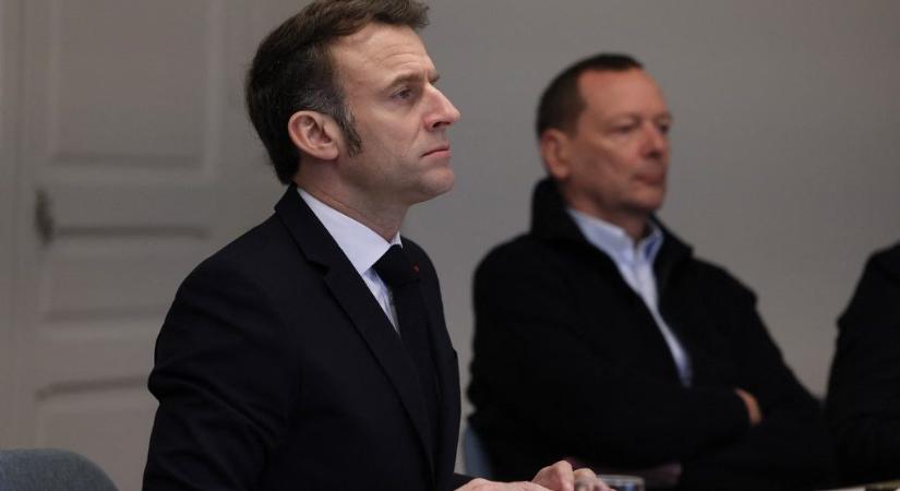 Macron elnök néhány ezres katonai kontingenst telepítene Ukrajna fontos pontjaira