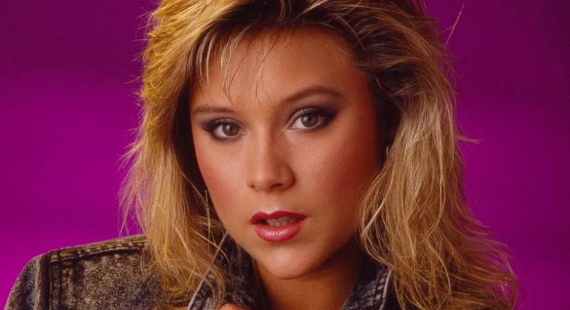 Ő Samantha Fox 10 évvel fiatalabb felesége: Linda két fiú édesanyja