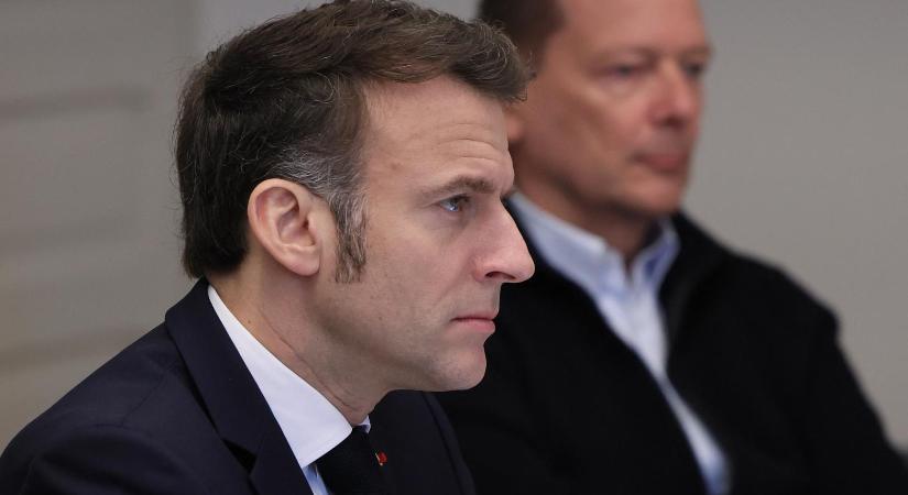 Emmanuel Macron szerint nem kell Oroszország engedélye, hogy Ukrajnába európai békefenntartókat küldjenek