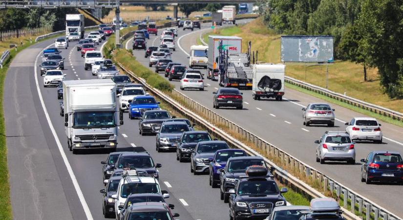 Őrültek háza az M3-on, indulnak a felújítási munkálatok