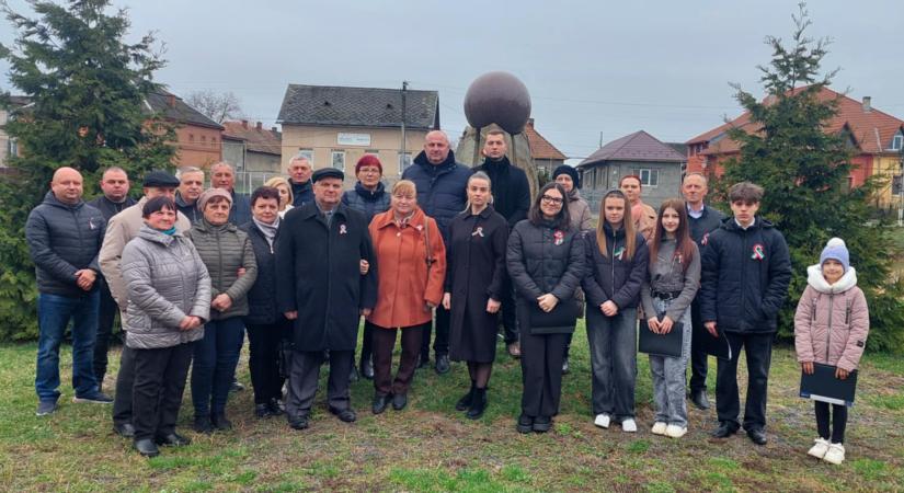 „Legyen béke, szabadság és egyetértés!” – március 15-ét méltatták Nagydobronyban